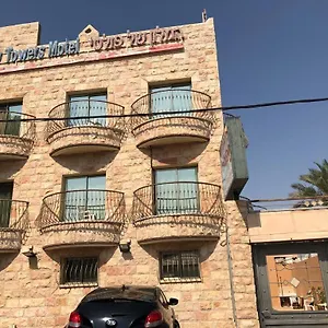 אכסניית פולטי טאוורס אכסניה אילת