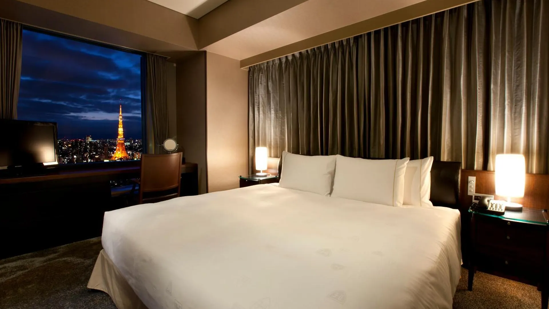 ****  The Royal Park Hotel Iconic Tokyo Shiodome اليابان