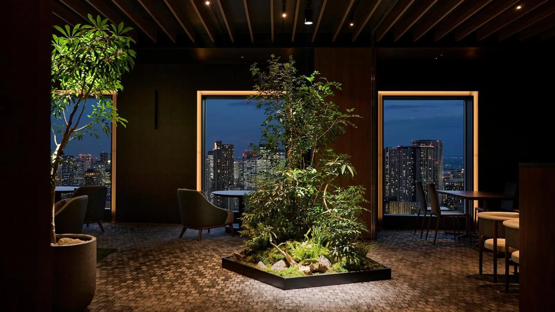 The Royal Park Hotel Iconic Tokyo Shiodome 4*,  اليابان